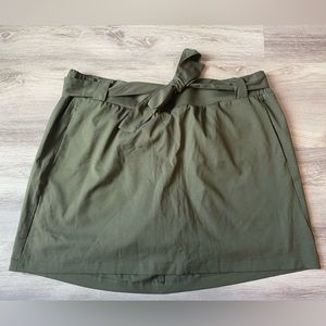 Women’s St. John’s Bay Olive Green Athleisure Skort